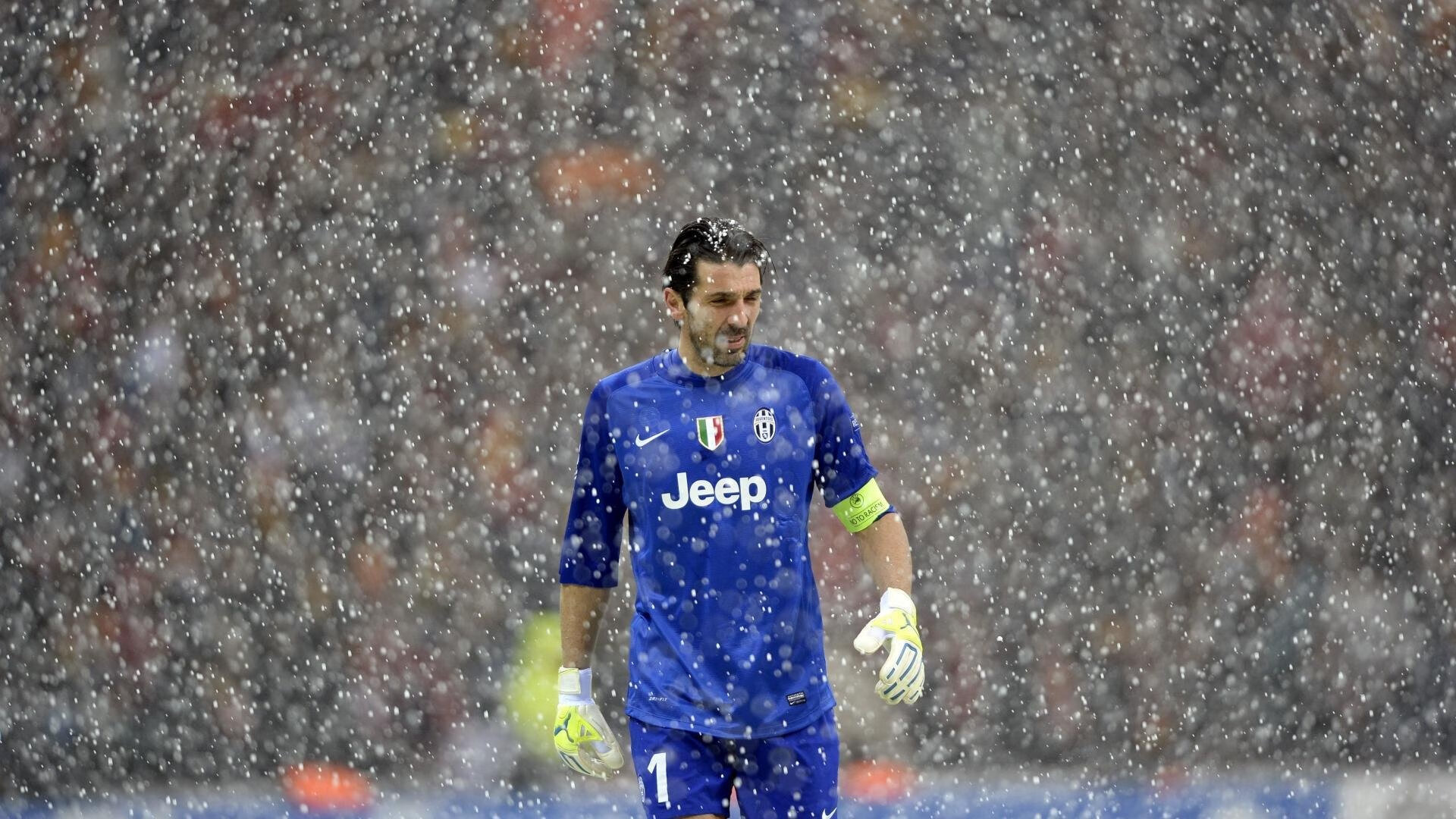 意甲裁判团队开展多国裁判语境一致性训练营提升执法质量，意大利裁判员